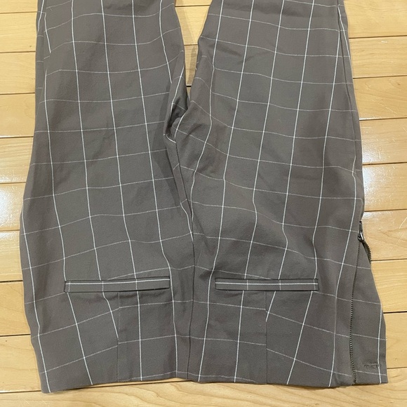 Plaid formal/casual pants. super comfy but is too small for me - Picture 2 of 2